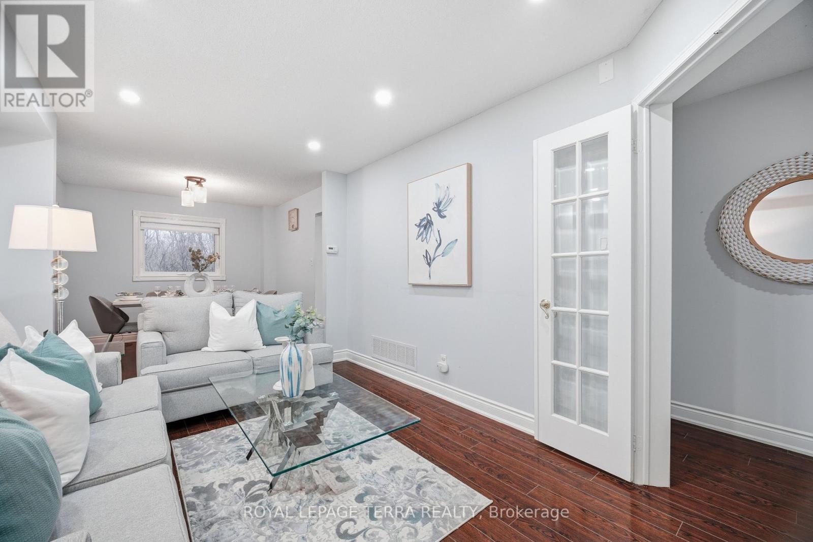 3423 Nighthawk Trail, Mississauga, Ontario  L5N 6G4 - Photo 7 - W12929904