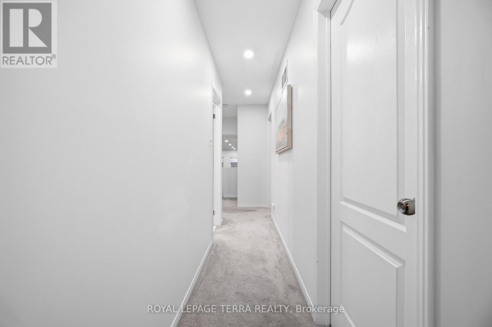 3423 Nighthawk Trail, Mississauga, Ontario  L5N 6G4 - Photo 25 - W12929904