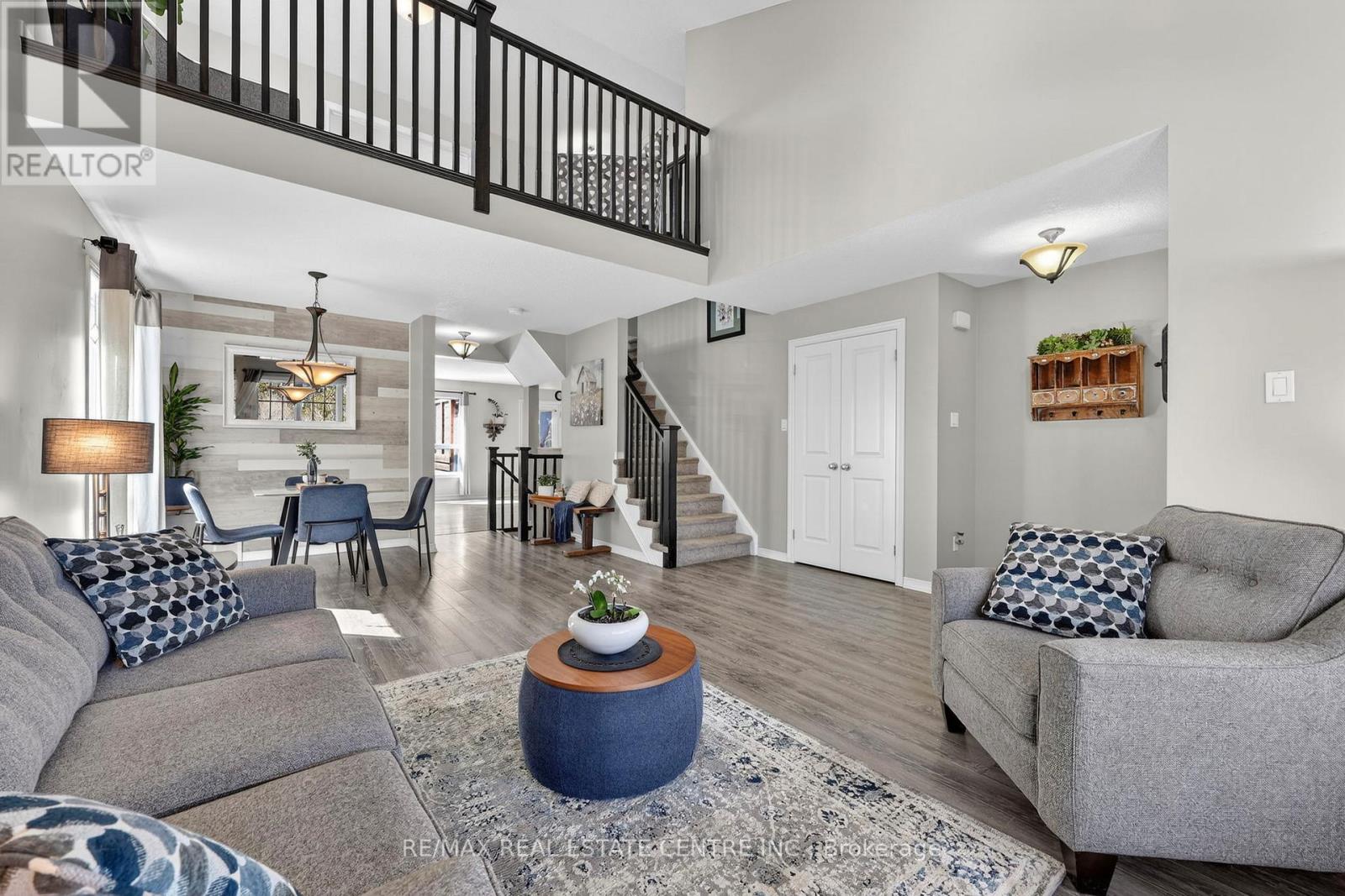 14 Sandringham Circle, Orangeville, Ontario  L9W 0A5 - Photo 6 - W12869334