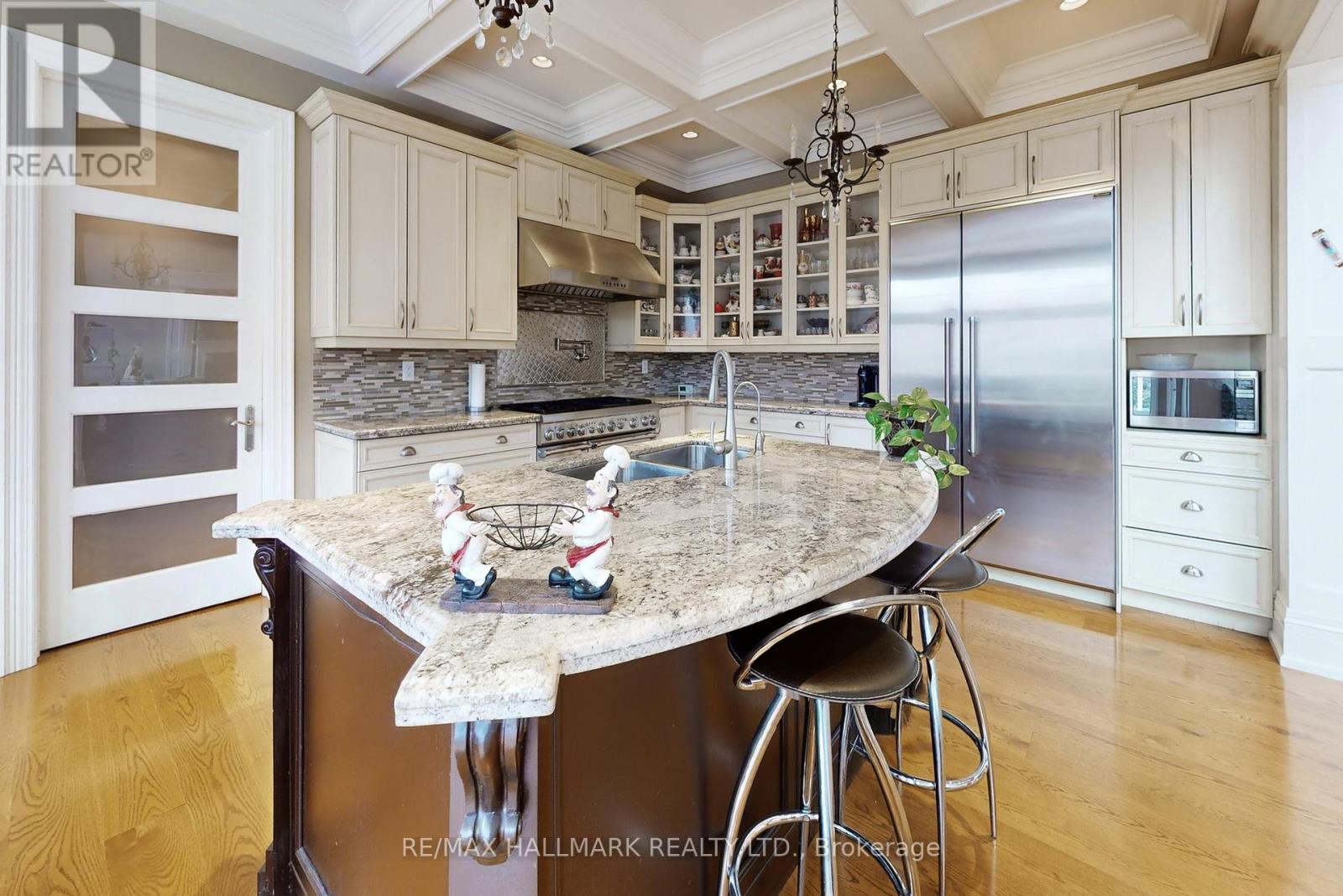 206 Churchill Avenue, King, Ontario L7B 0G9 - Photo 13 - N12937406