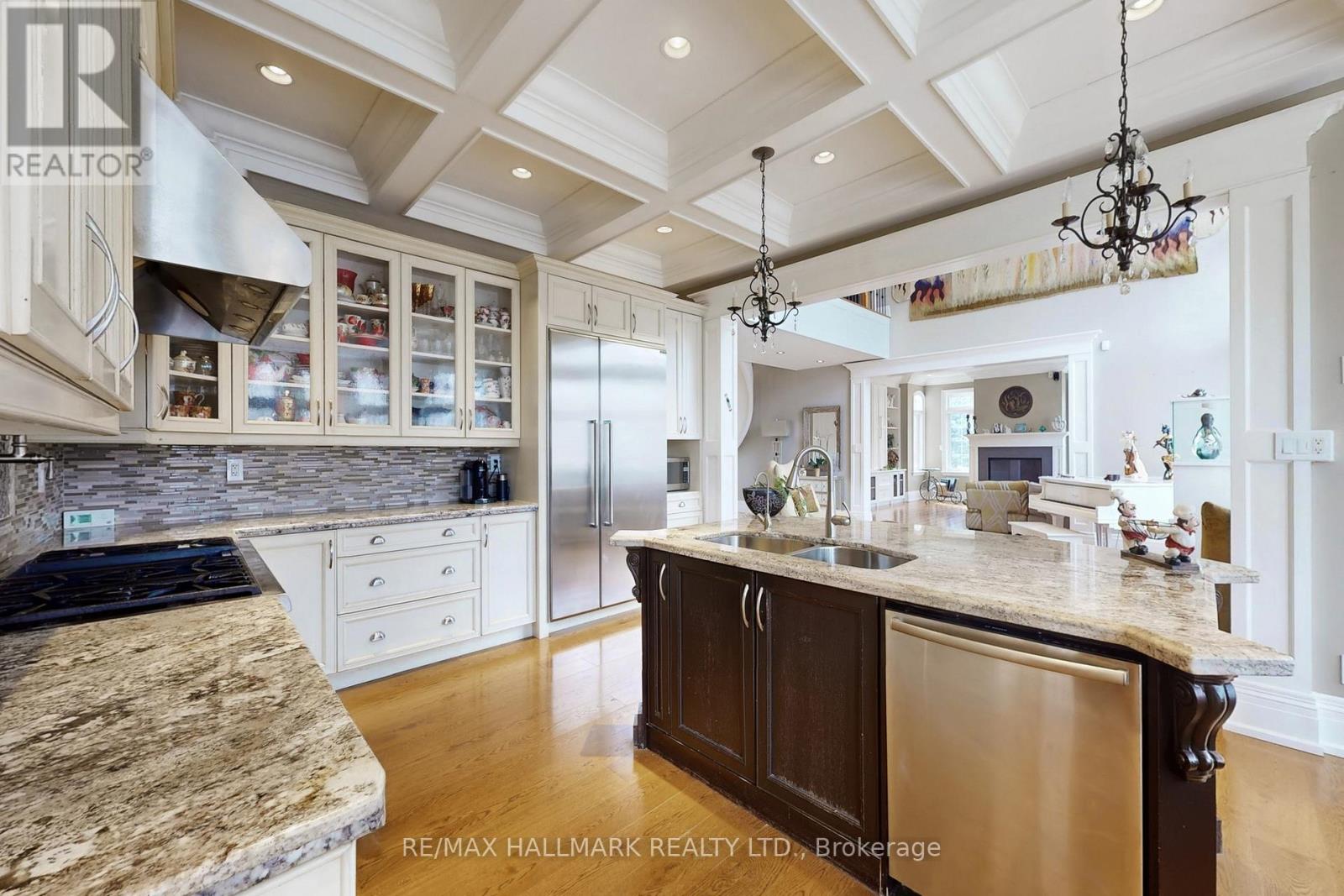 206 Churchill Avenue, King, Ontario L7B 0G9 - Photo 14 - N12937406