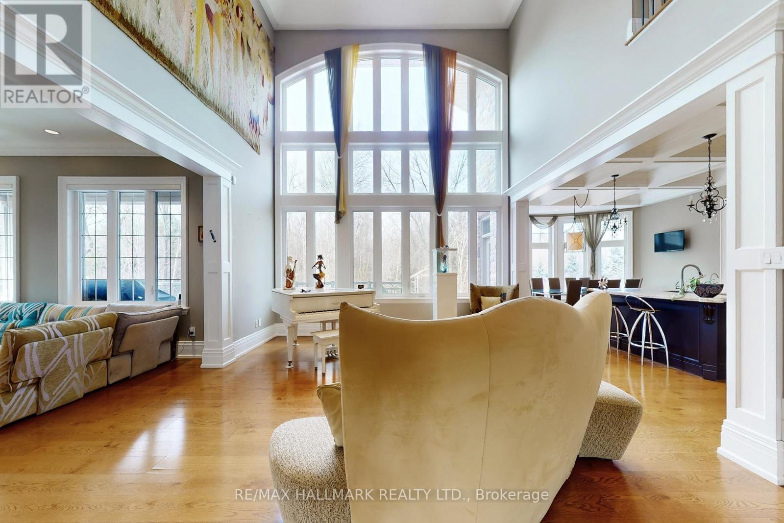 206 Churchill Avenue, King, Ontario L7B 0G9 - Photo 7 - N12937406