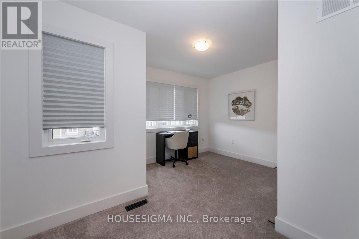 49 Hay Lane, Barrie, Ontario  L9J 0T6 - Photo 14 - S12937410