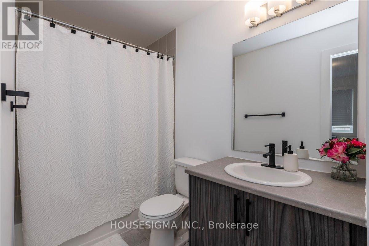 49 Hay Lane, Barrie, Ontario  L9J 0T6 - Photo 16 - S12937410