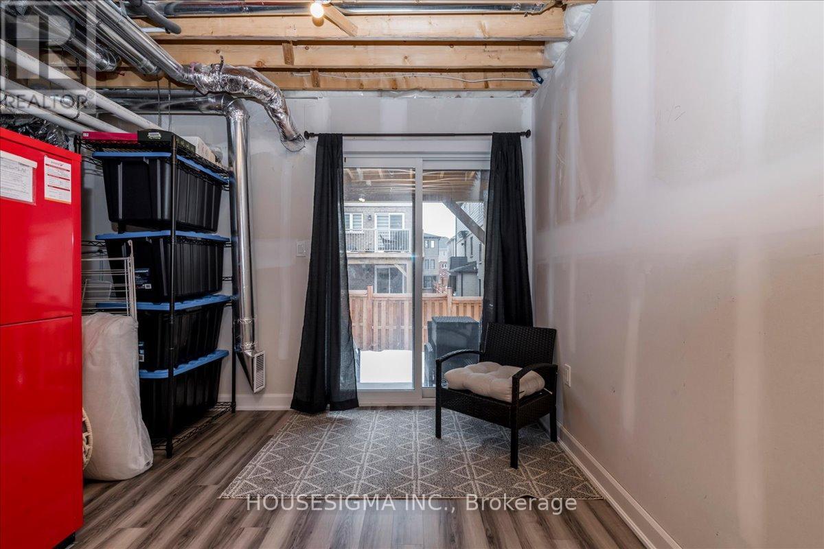 49 Hay Lane, Barrie, Ontario  L9J 0T6 - Photo 18 - S12937410