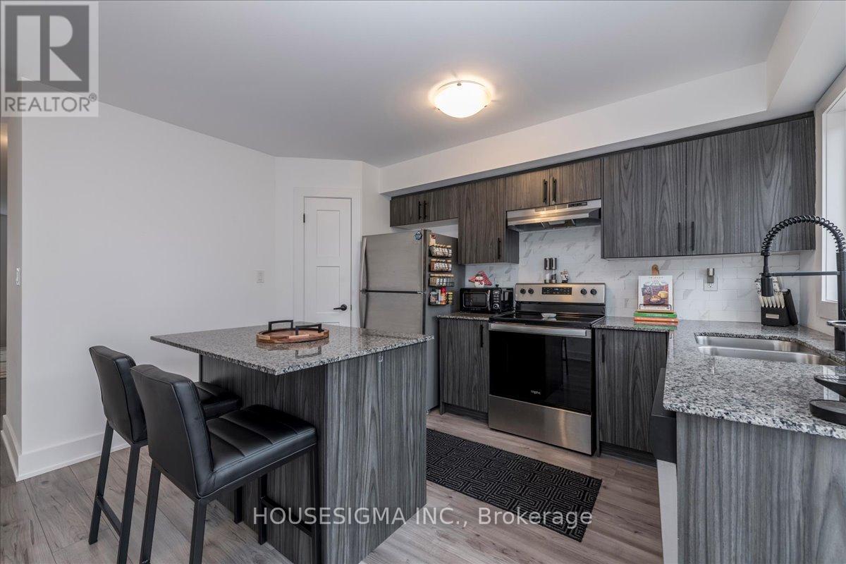 49 Hay Lane, Barrie, Ontario  L9J 0T6 - Photo 7 - S12937410