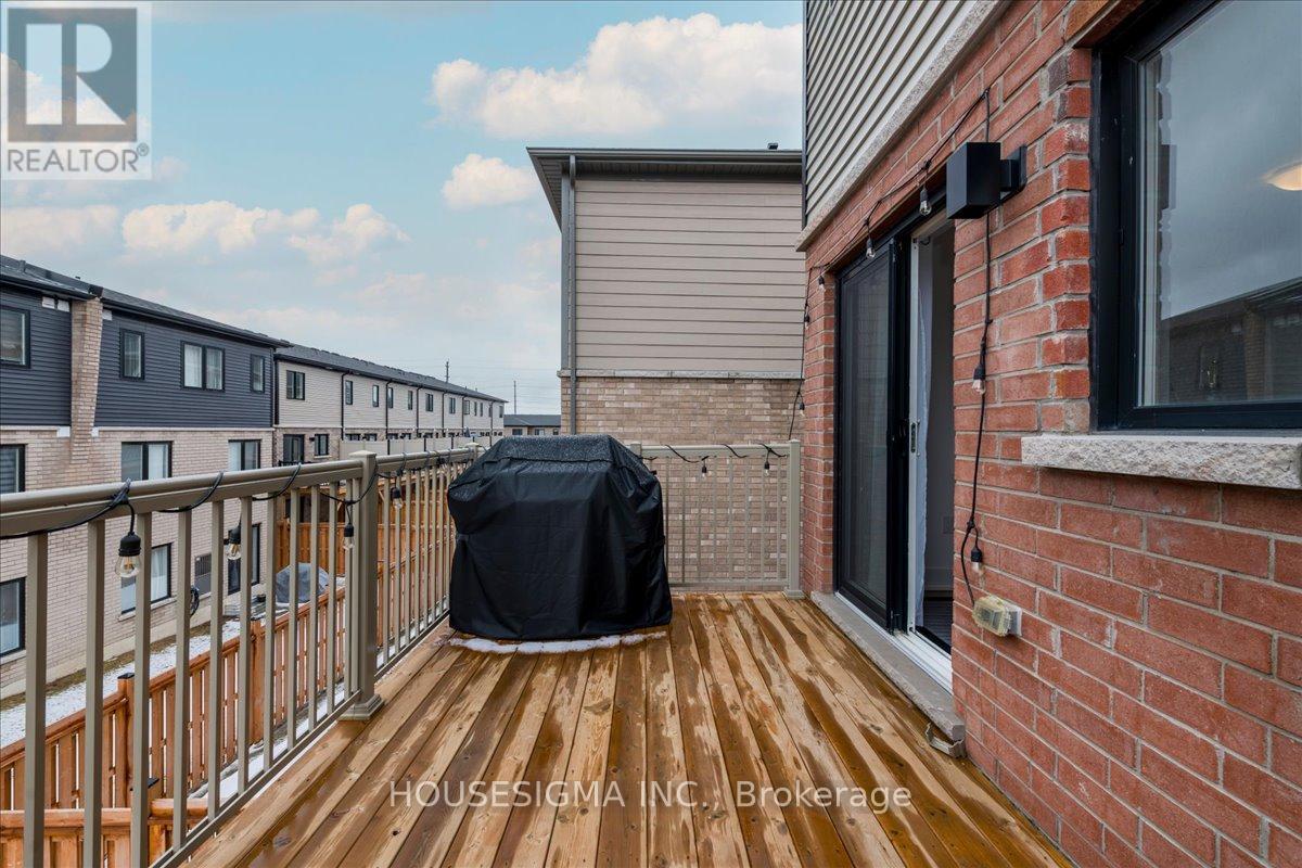 49 Hay Lane, Barrie, Ontario  L9J 0T6 - Photo 8 - S12937410