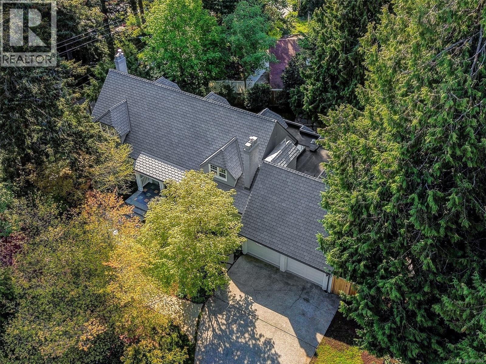 3977 Lexington Ave, Saanich, British Columbia  V8N 3Z5 - Photo 48 - 1030089