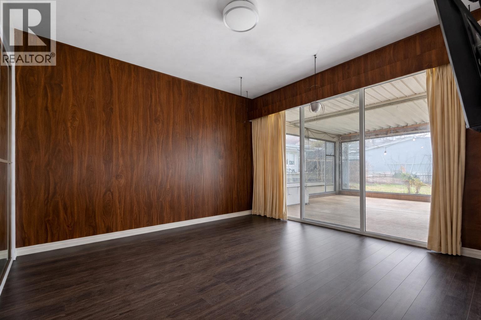 7016 Sierra Drive, Burnaby, British Columbia  V5A 1A5 - Photo 9 - R3103056