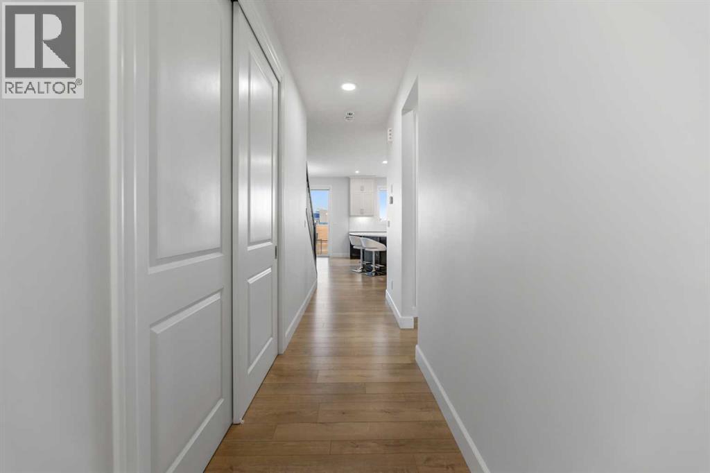 1116 Southwinds Green SW, Airdrie, Alberta  T4B 5S3 - Photo 7 - A2287869