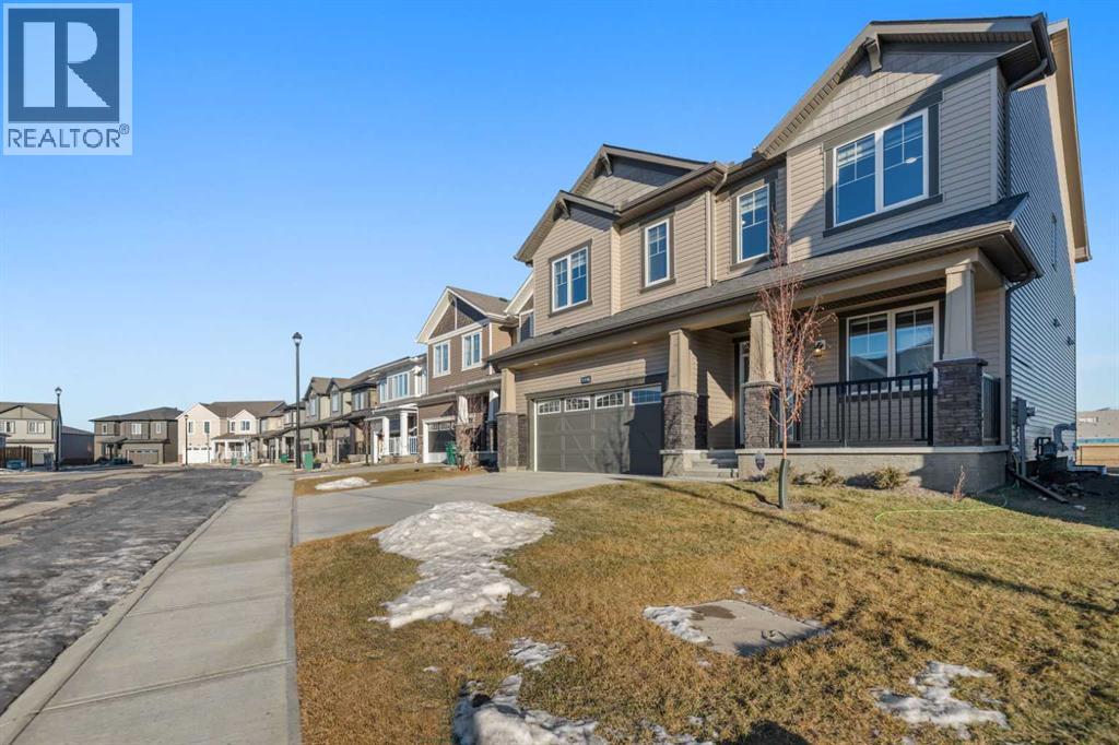 1116 Southwinds Green SW, Airdrie, Alberta  T4B 5S3 - Photo 3 - A2287869