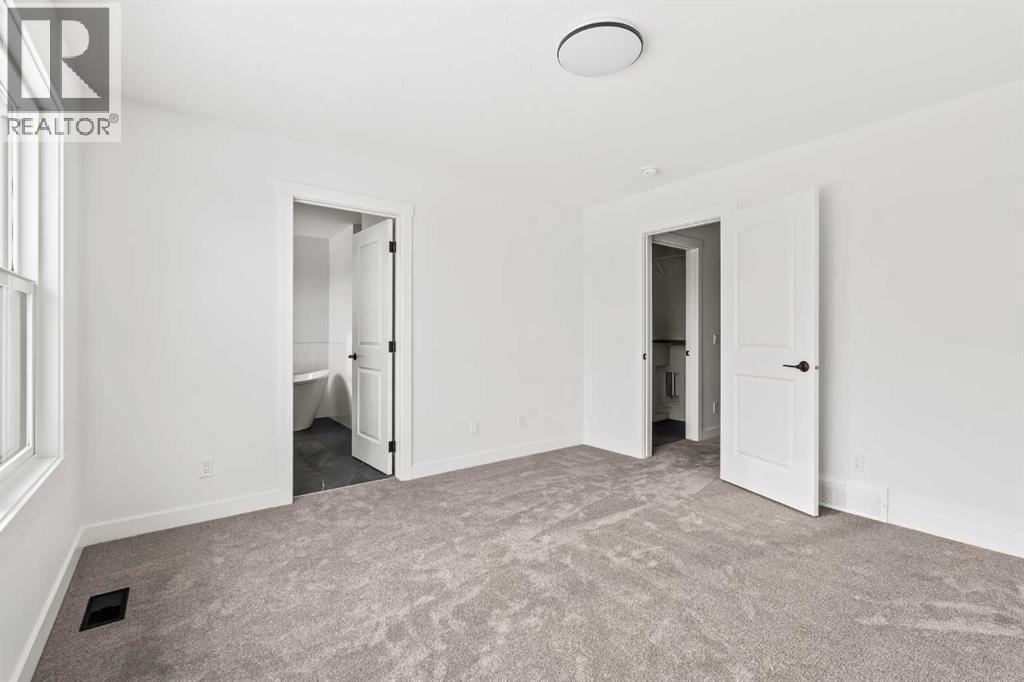 215 Silver Spruce Grove SW, Calgary, Alberta  T2X 5M2 - Photo 23 - A2297269