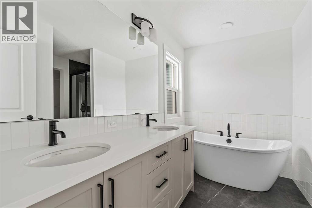 215 Silver Spruce Grove SW, Calgary, Alberta  T2X 5M2 - Photo 25 - A2297269