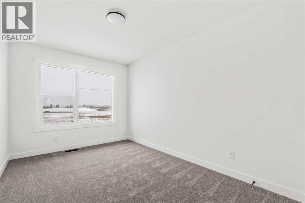 215 Silver Spruce Grove SW, Calgary, Alberta  T2X 5M2 - Photo 31 - A2297269