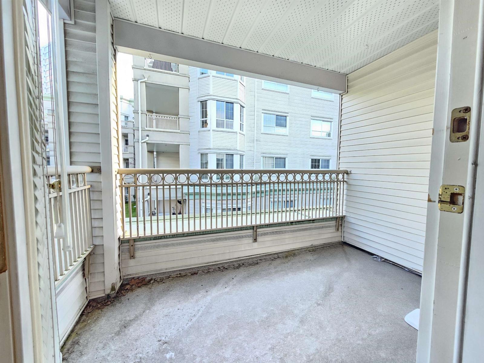 304 15258 105 Avenue, Surrey, British Columbia  V3R 0W8 - Photo 5 - R3104974