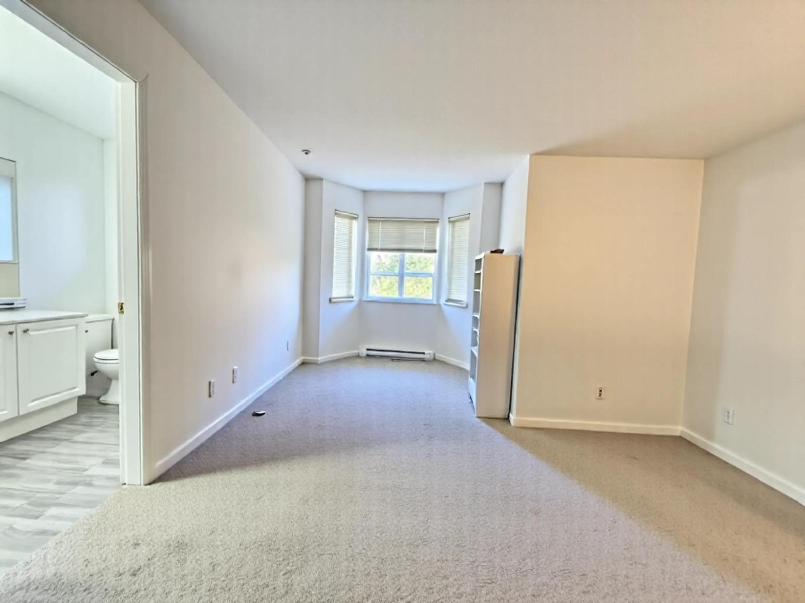 304 15258 105 Avenue, Surrey, British Columbia  V3R 0W8 - Photo 15 - R3104974