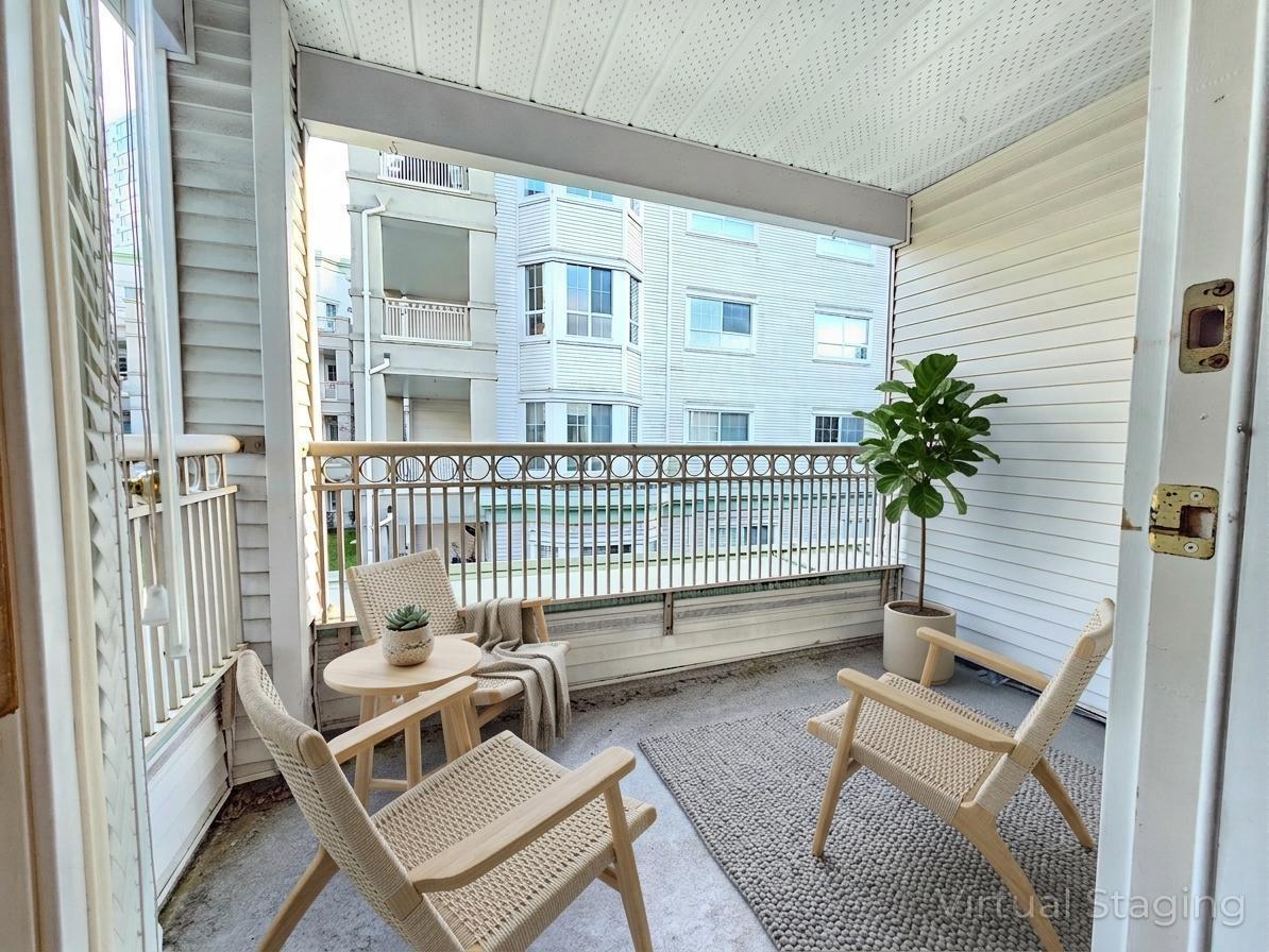 304 15258 105 Avenue, Surrey, British Columbia  V3R 0W8 - Photo 4 - R3104974