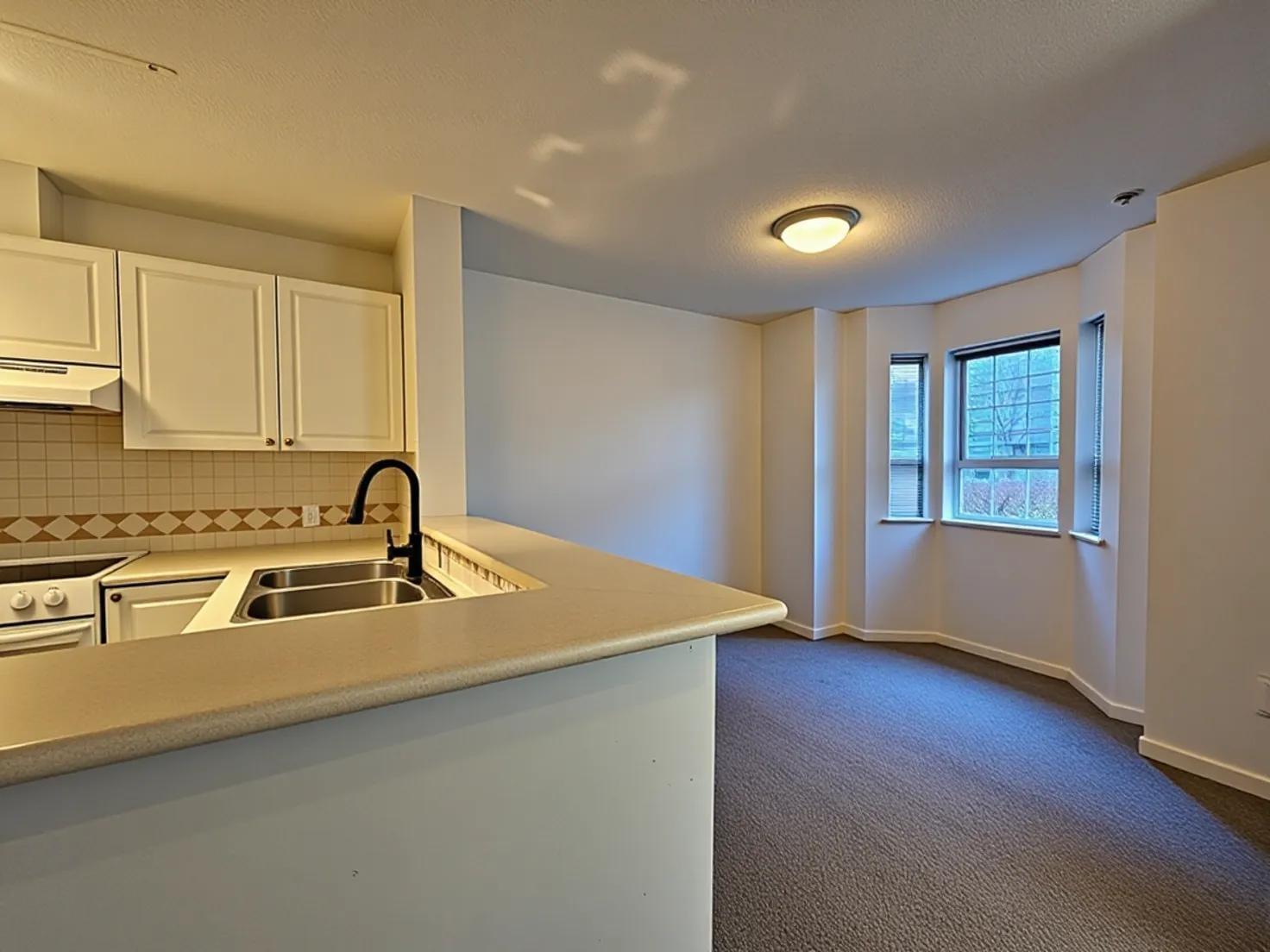 304 15258 105 Avenue, Surrey, British Columbia  V3R 0W8 - Photo 10 - R3104974