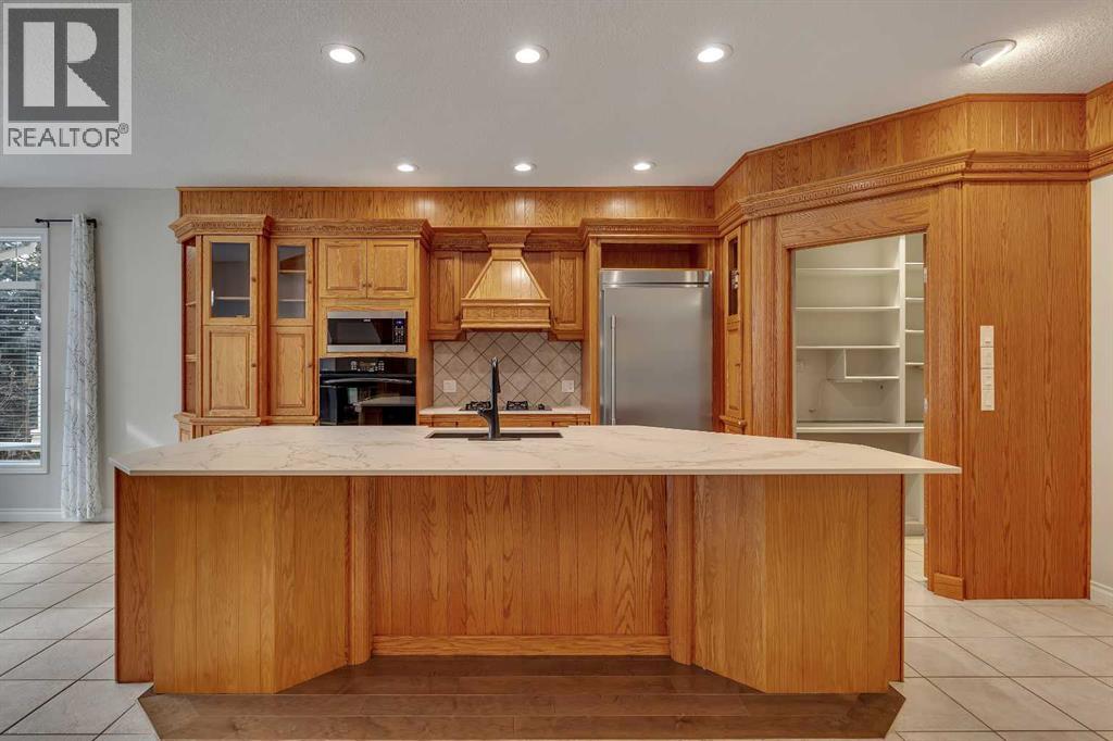 52 Sandstone Ridge Crescent, Okotoks, Alberta  T1S 1P9 - Photo 5 - A2297544