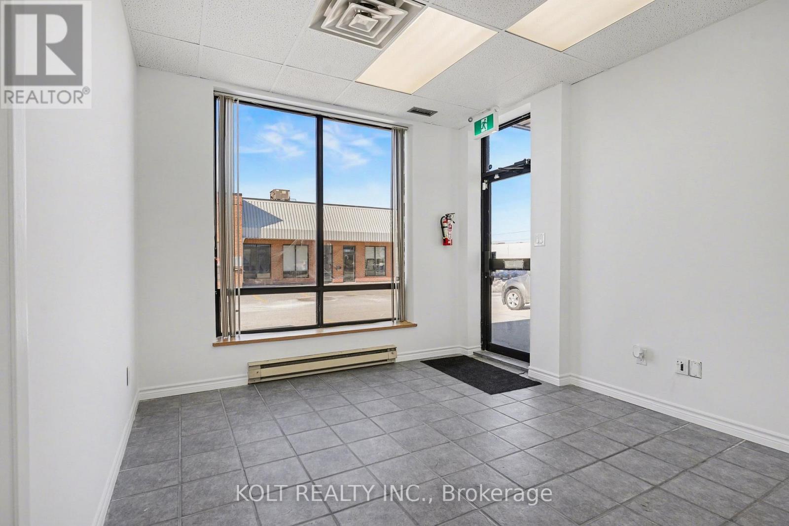 9 - 190 Britannia Road E, Mississauga (Gateway), Ontario  L4Z 2A4 - Photo 5 - W12937412