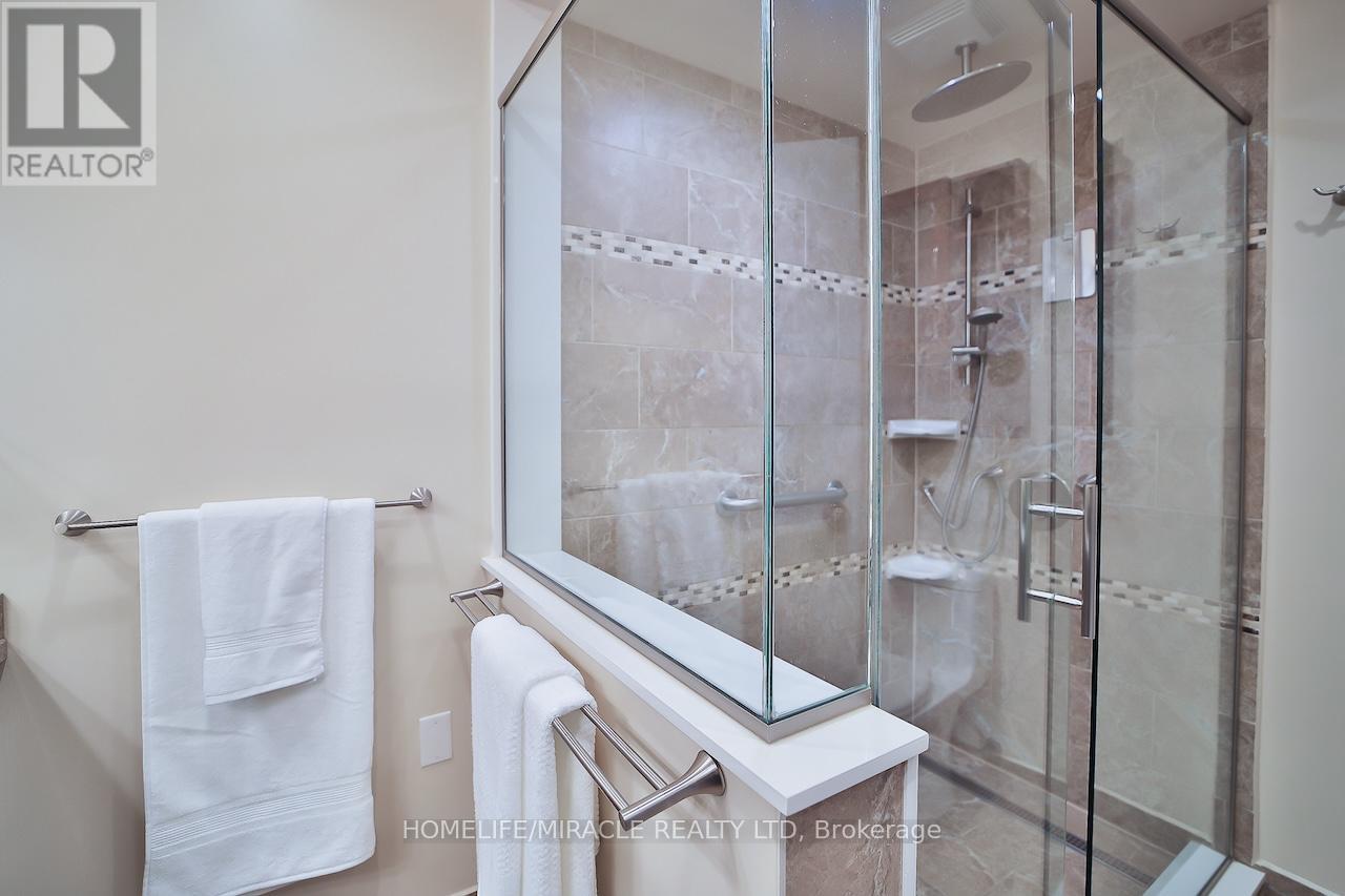 17 Ridgehill Drive, Brampton, Ontario  L6Y 2C3 - Photo 38 - W12937428