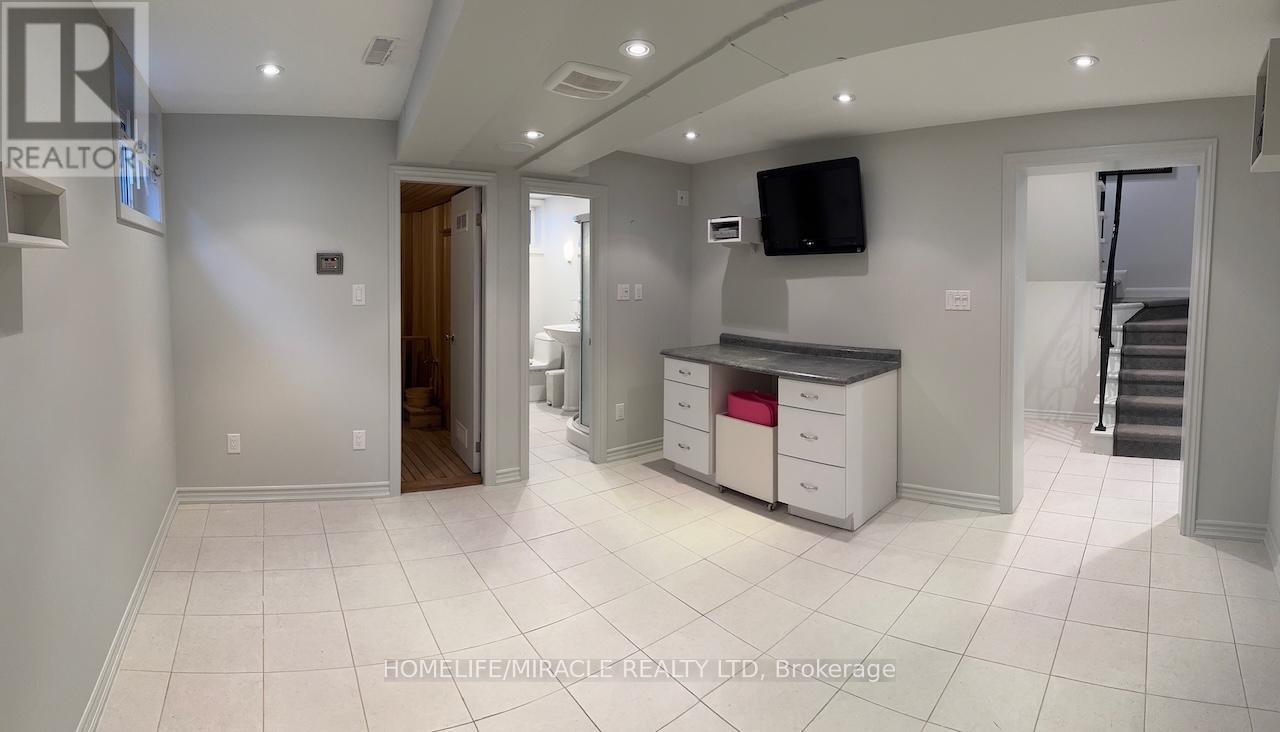 17 Ridgehill Drive, Brampton, Ontario  L6Y 2C3 - Photo 44 - W12937428