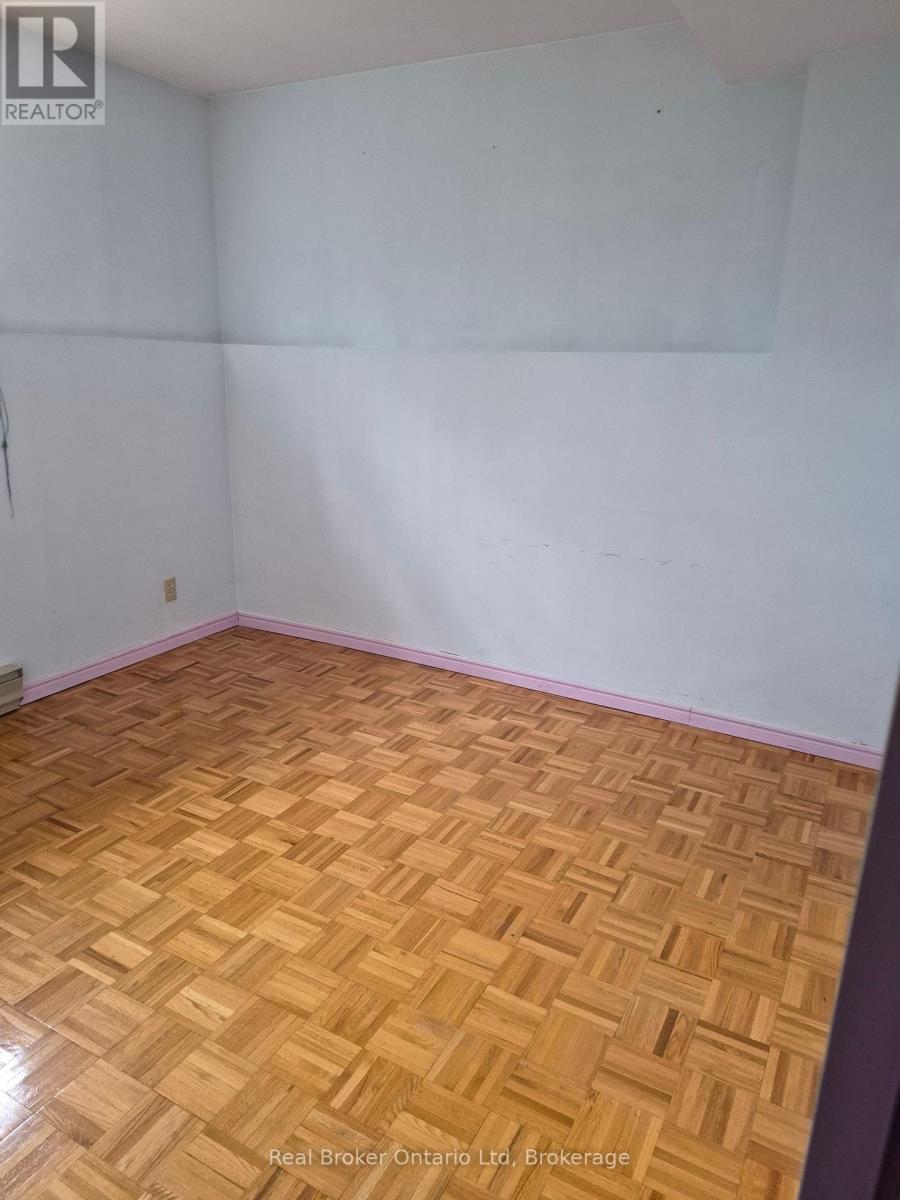 2022 7th Avenue E, Owen Sound, Ontario  N4K 6R9 - Photo 19 - X12934108