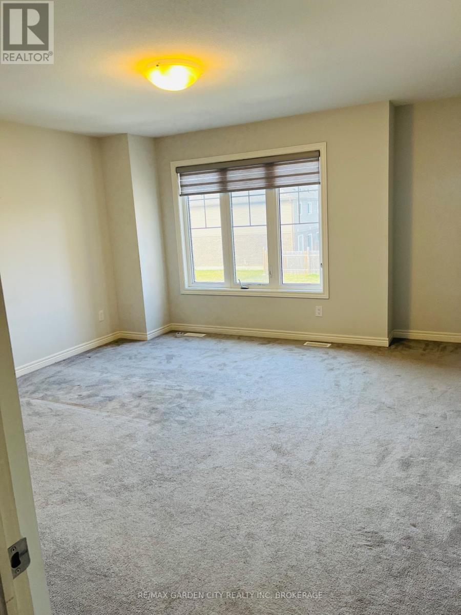 79 Heron Street, Welland, Ontario  L3C 0G8 - Photo 11 - X12791530