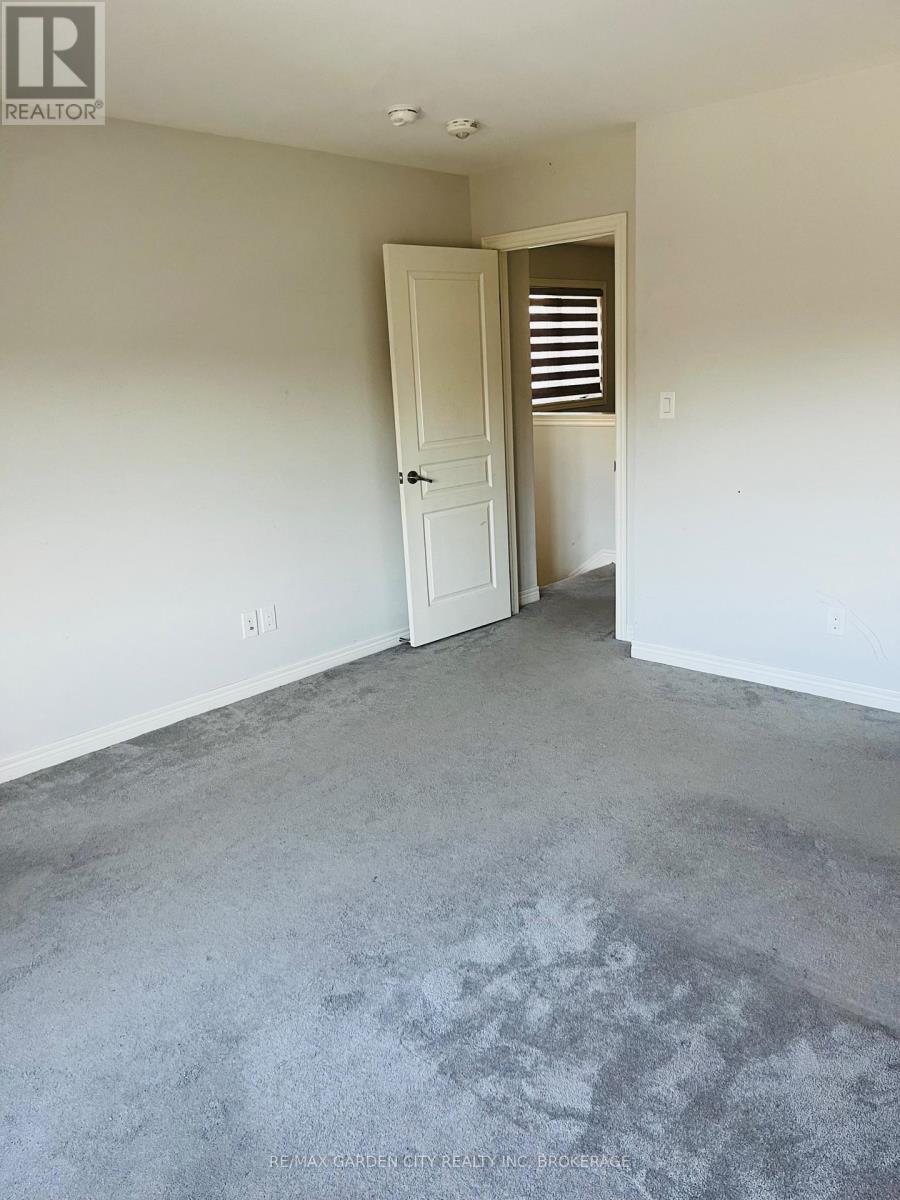 79 Heron Street, Welland, Ontario  L3C 0G8 - Photo 12 - X12791530