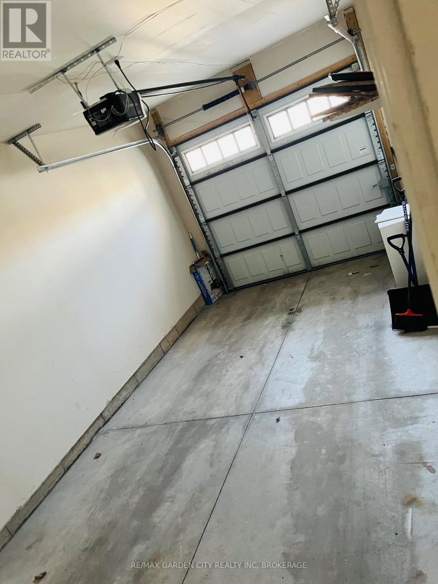 79 Heron Street, Welland, Ontario  L3C 0G8 - Photo 8 - X12791530