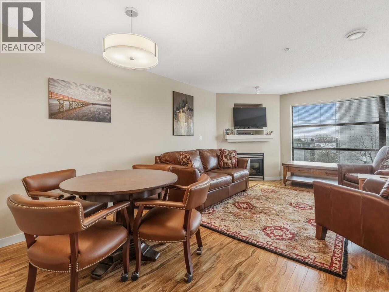 402 124 W 3rd Street, North Vancouver, British Columbia  V7M 1E8 - Photo 3 - R3095070