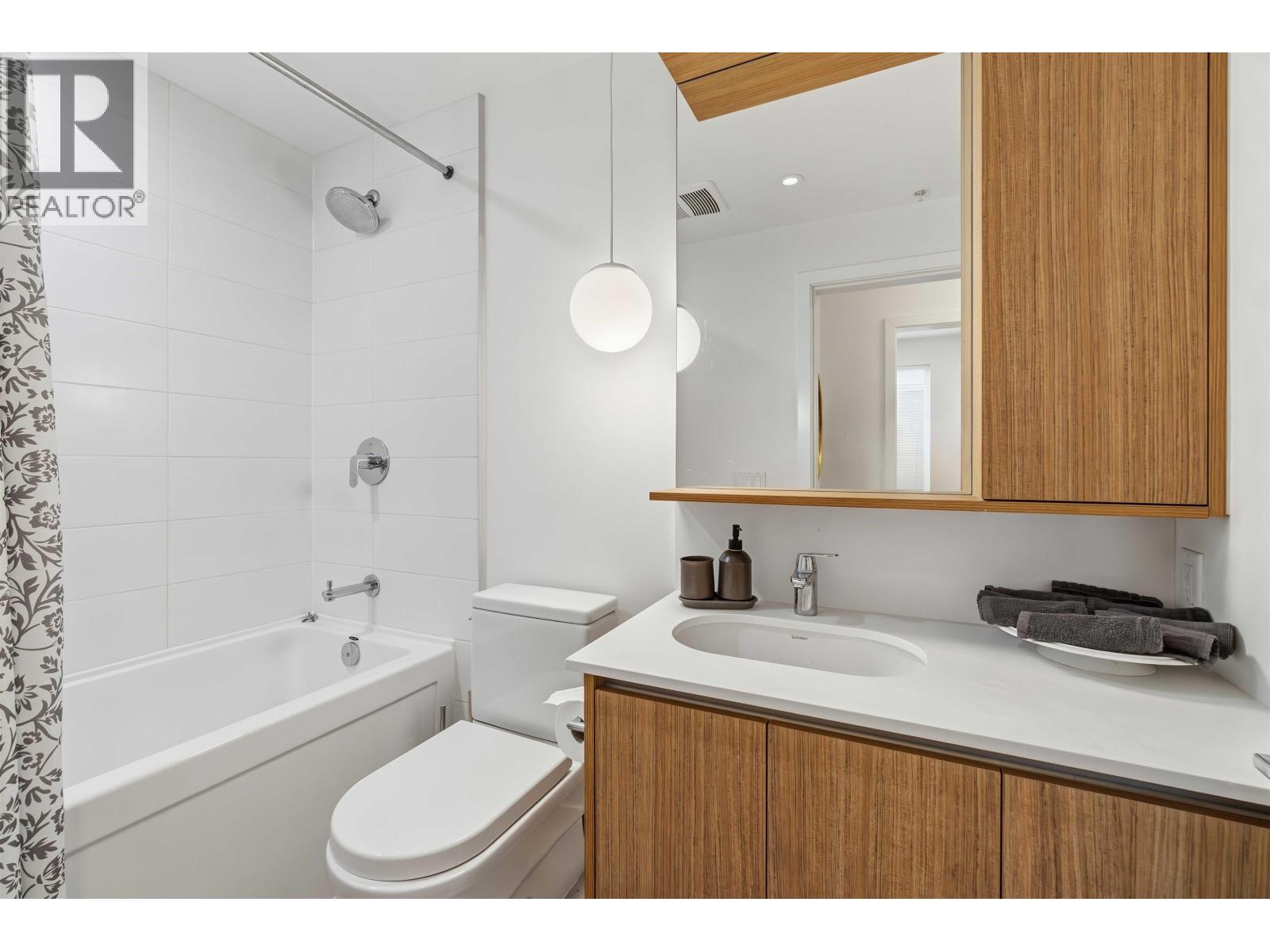 316 516 Foster Avenue, Coquitlam, British Columbia  V3J 0H8 - Photo 12 - R3097695