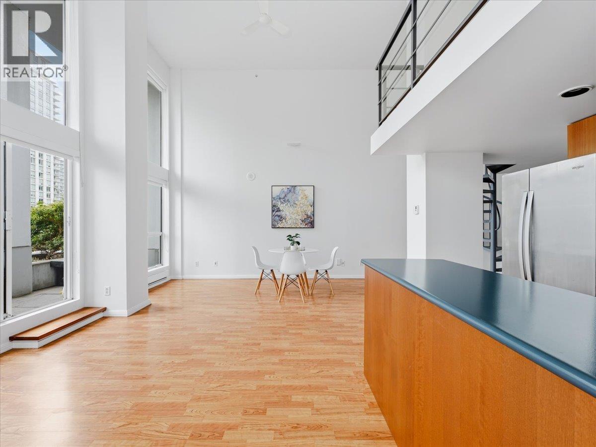 512 933 Seymour Street, Vancouver, British Columbia  V6B 6L6 - Photo 13 - R3105020