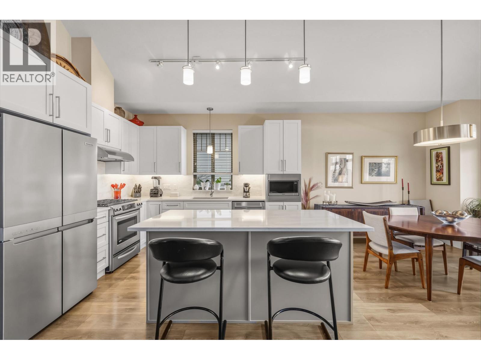 125 3458 Burke Village Promenade, Coquitlam, British Columbia  V3E 0J1 - Photo 8 - R3101759