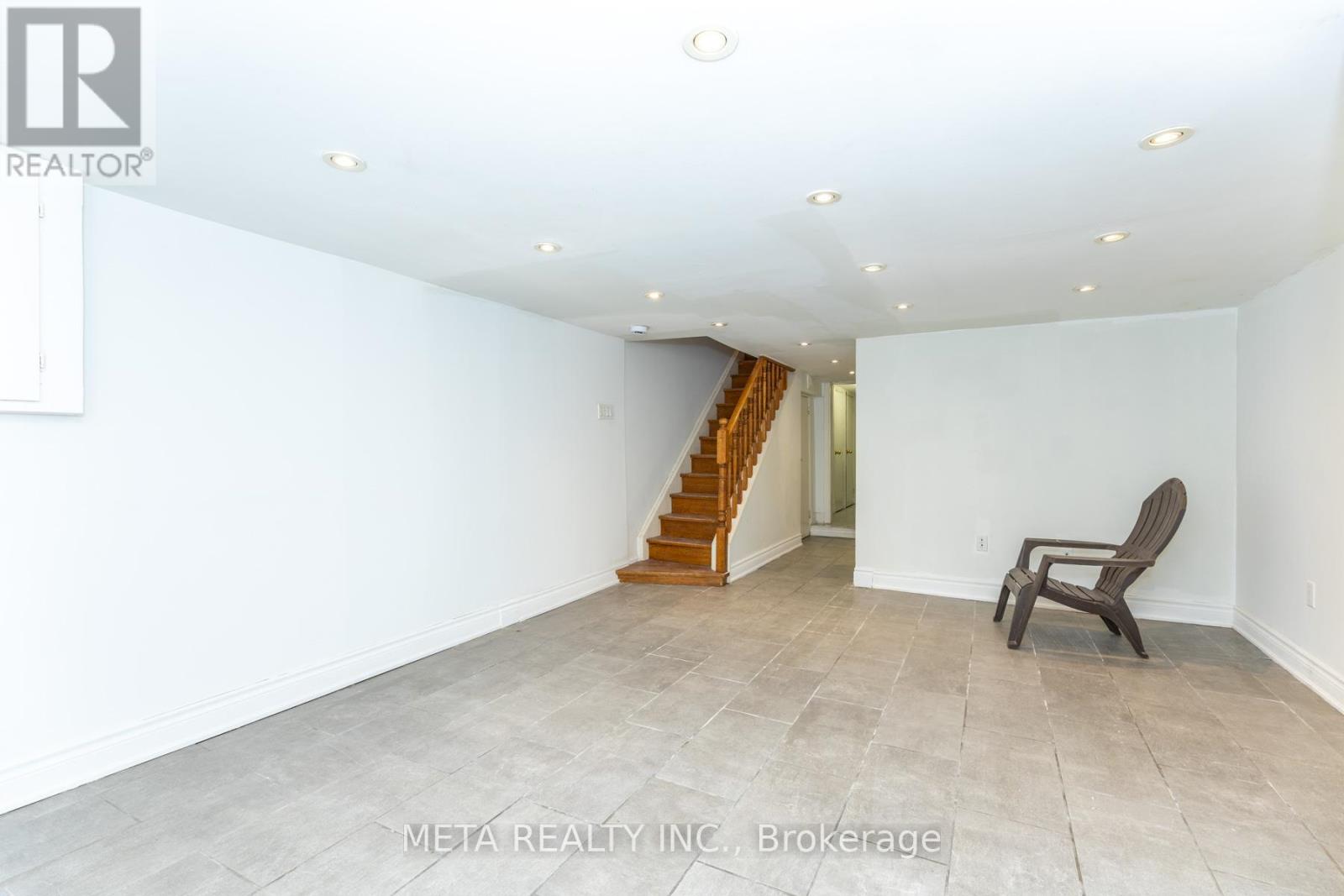 14 Peel Avenue N, Toronto, Ontario  M6J 1M4 - Photo 16 - C12937432