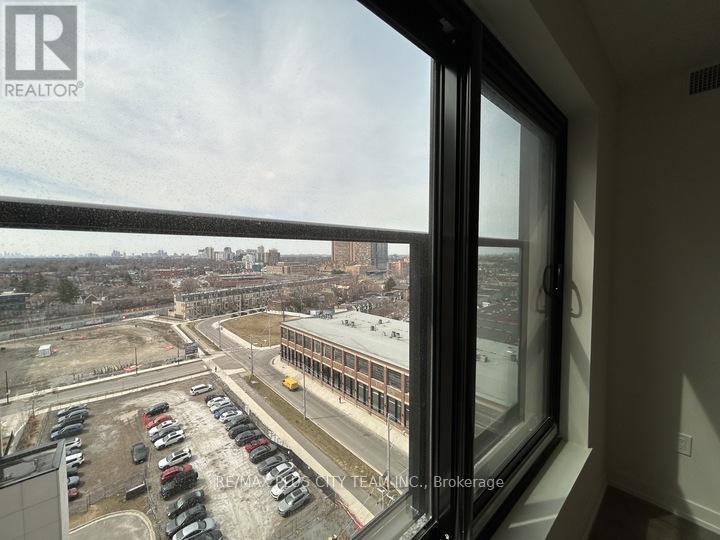 1109 - 181 Sterling Rd Road, Toronto, Ontario M6R 0B2 - Photo 14 - C12937436