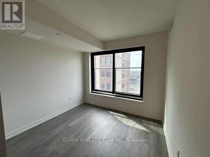 1109 - 181 Sterling Rd Road, Toronto, Ontario M6R 0B2 - Photo 3 - C12937436