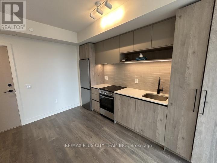 1109 - 181 Sterling Rd Road, Toronto, Ontario M6R 0B2 - Photo 5 - C12937436