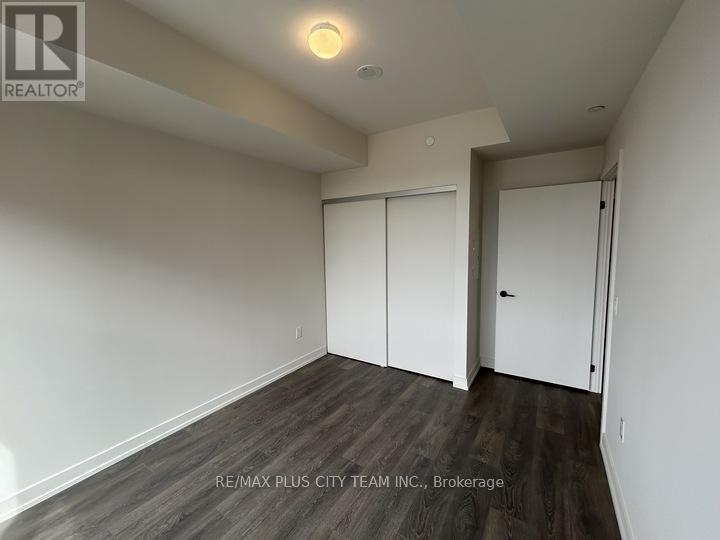 1109 - 181 Sterling Rd Road, Toronto, Ontario M6R 0B2 - Photo 9 - C12937436