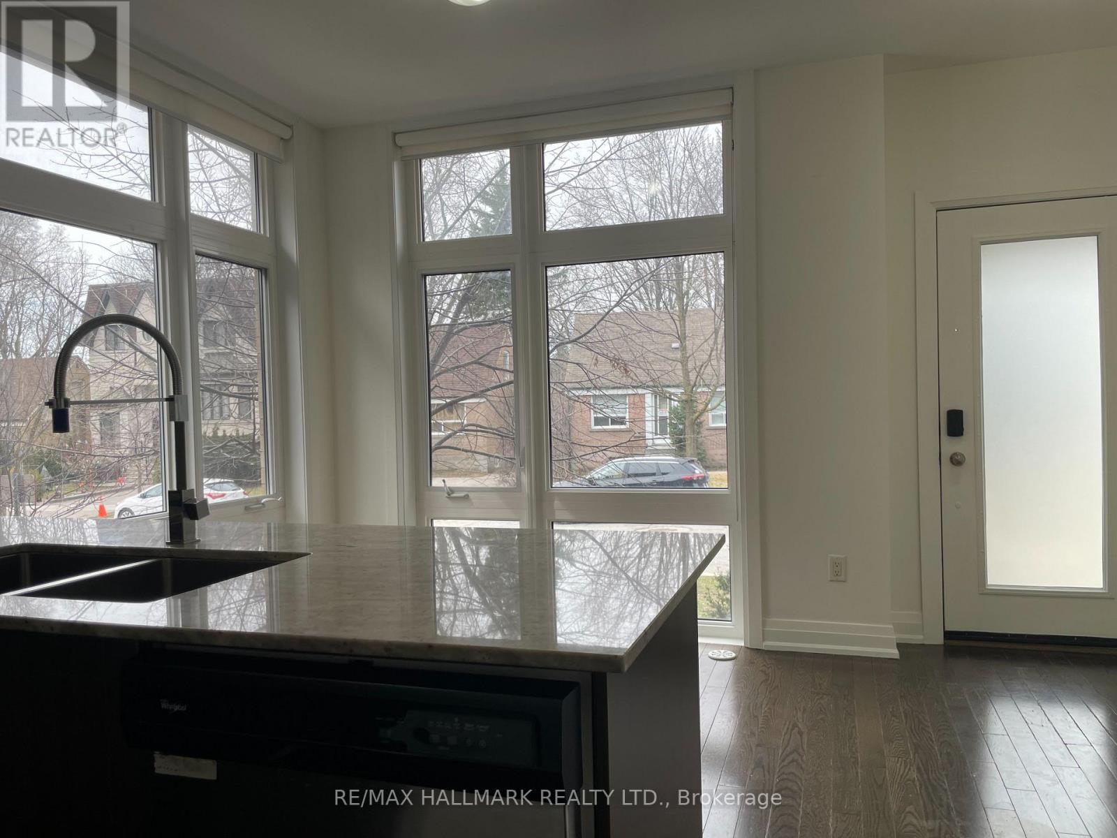 21 - 15 Eldora Avenue, Toronto, Ontario  M2M 0B5 - Photo 22 - C12937444