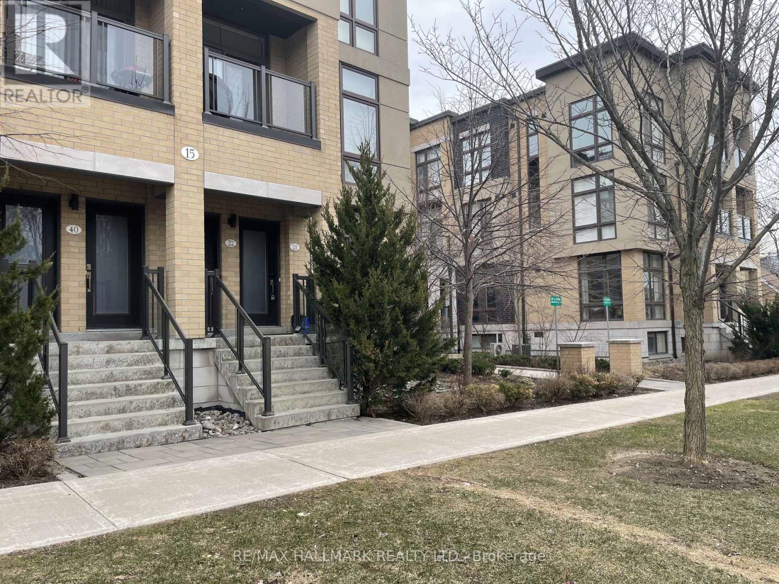 21 - 15 Eldora Avenue, Toronto, Ontario  M2M 0B5 - Photo 3 - C12937444