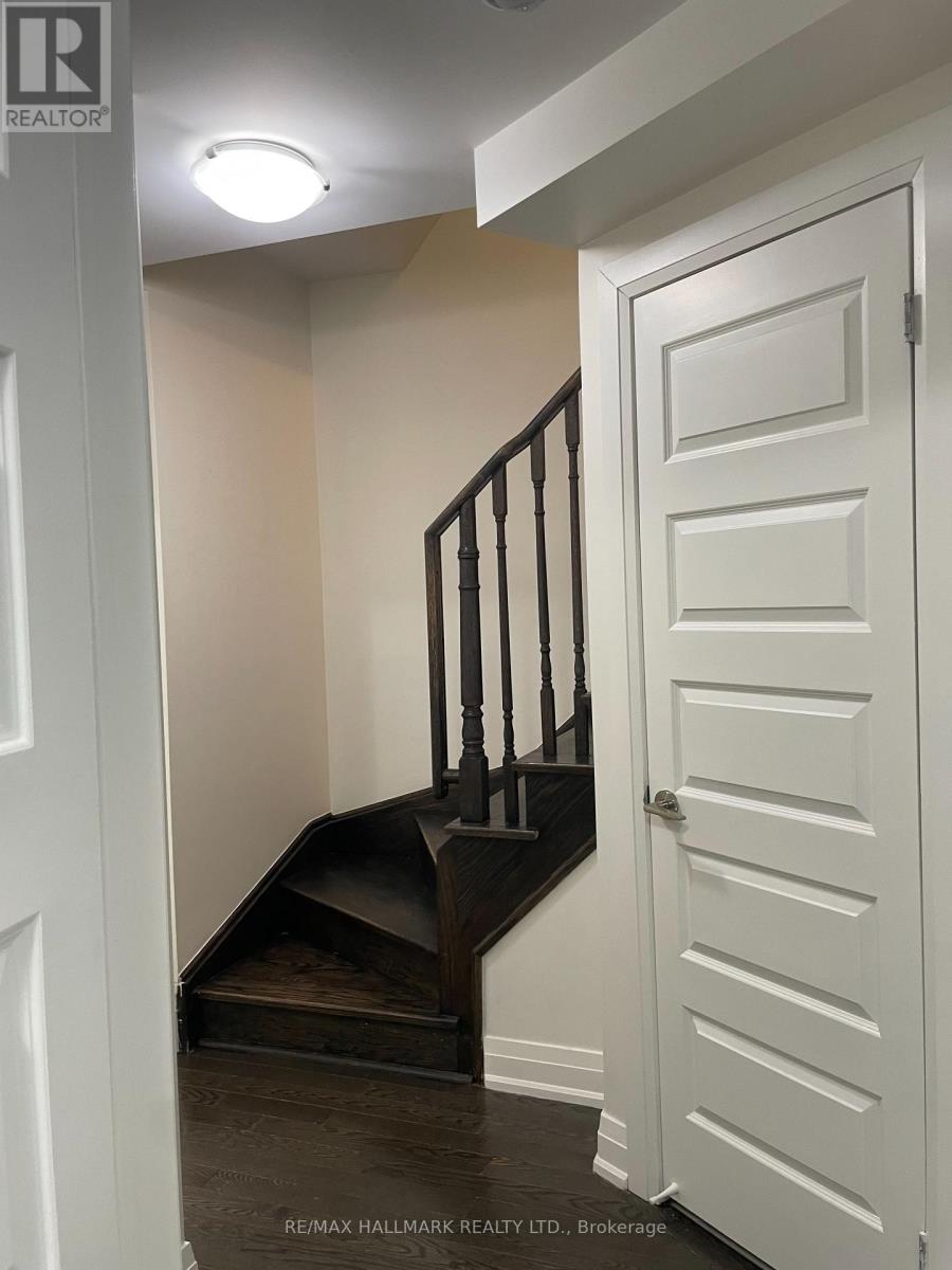 21 - 15 Eldora Avenue, Toronto, Ontario  M2M 0B5 - Photo 34 - C12937444