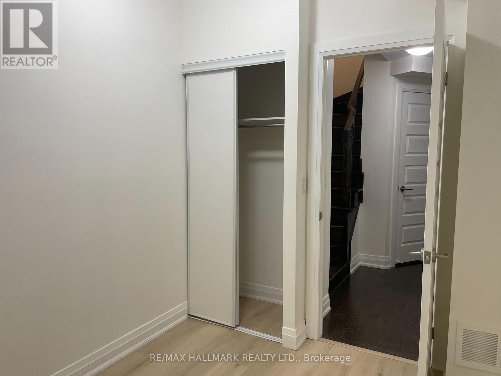 21 - 15 Eldora Avenue, Toronto, Ontario  M2M 0B5 - Photo 36 - C12937444