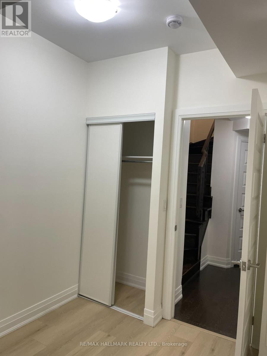 21 - 15 Eldora Avenue, Toronto, Ontario  M2M 0B5 - Photo 37 - C12937444