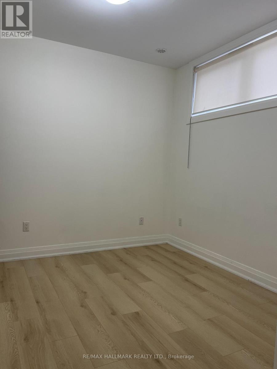 21 - 15 Eldora Avenue, Toronto, Ontario  M2M 0B5 - Photo 39 - C12937444