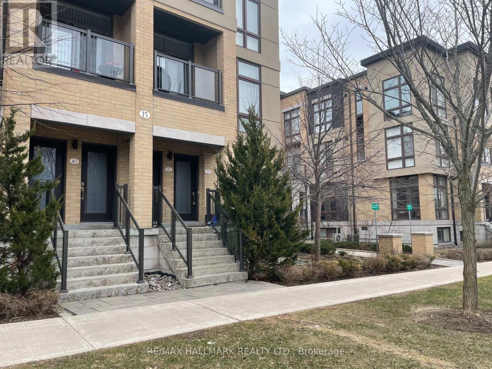 21 - 15 Eldora Avenue, Toronto, Ontario  M2M 0B5 - Photo 4 - C12937444