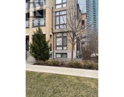 21 - 15 ELDORA AVENUE, Toronto, Ontario