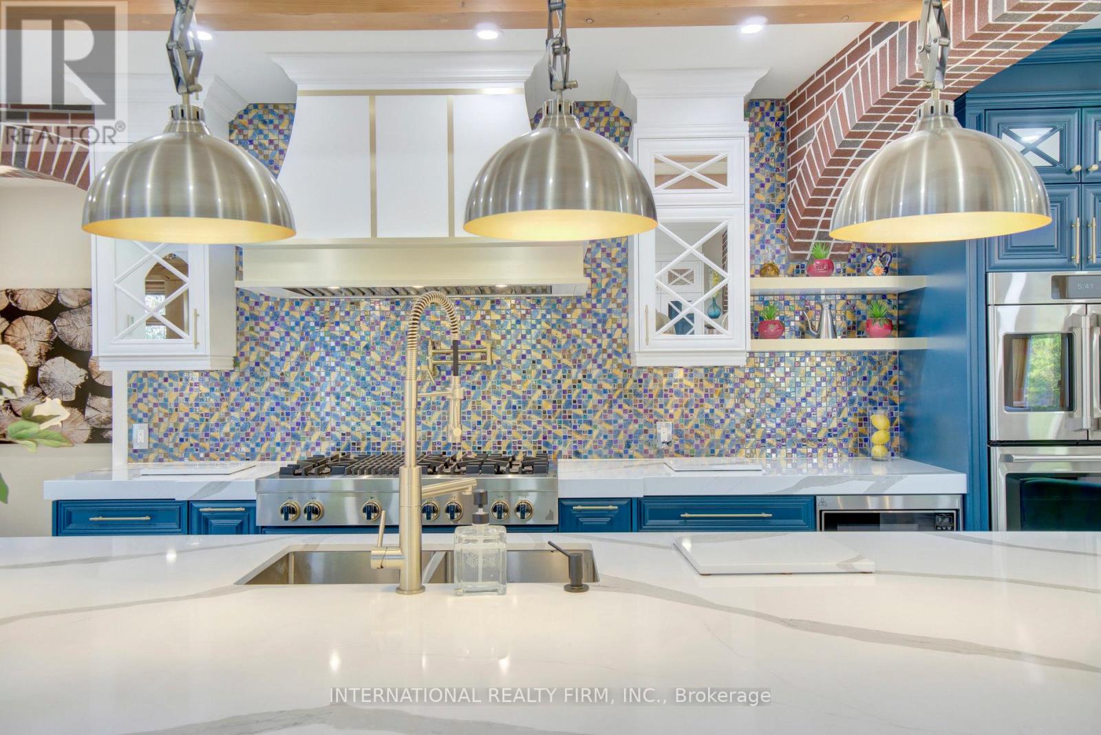 6 Pinehurst Lane, Springwater, Ontario  L9X 0C7 - Photo 20 - S12937482