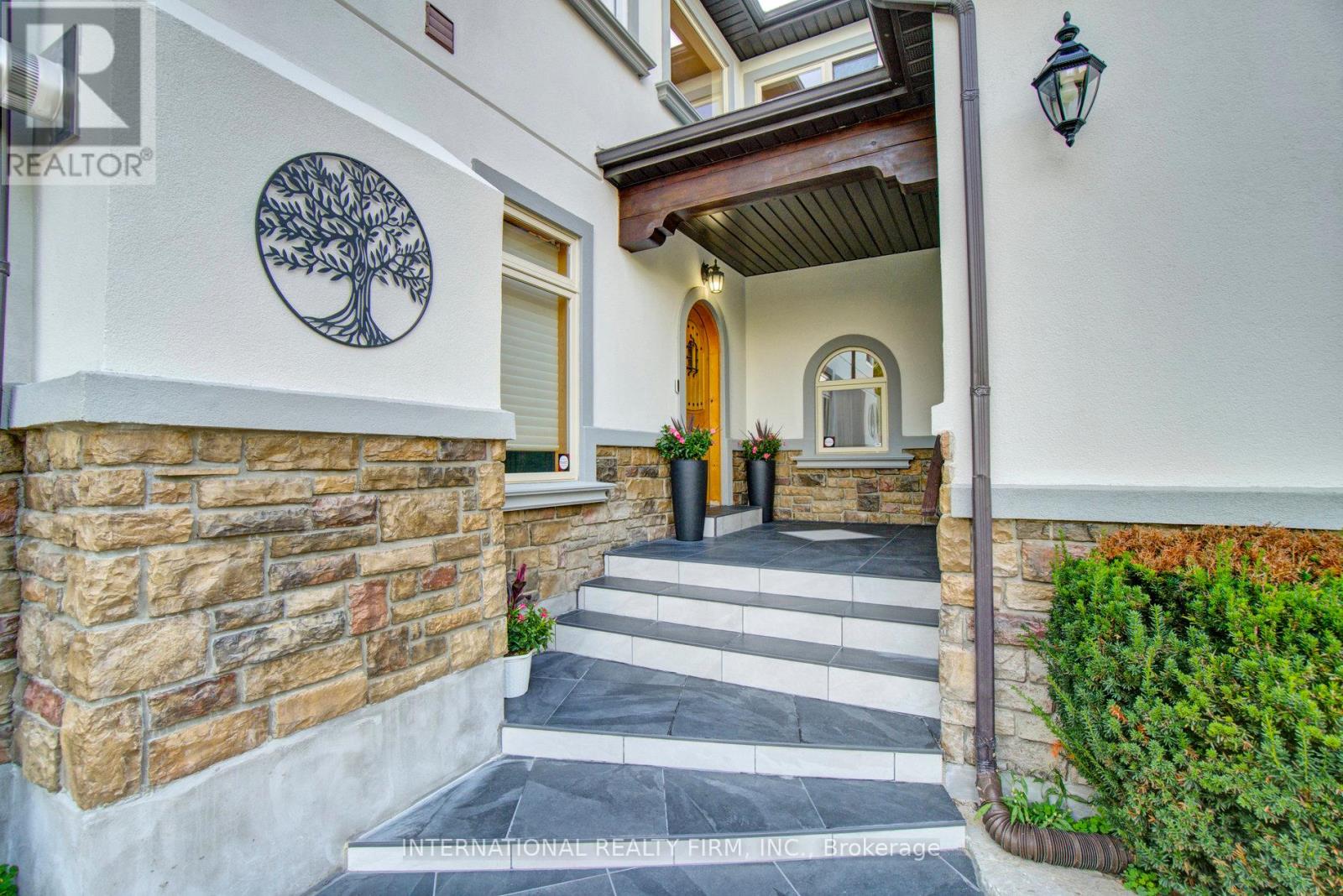 6 Pinehurst Lane, Springwater, Ontario  L9X 0C7 - Photo 6 - S12937482