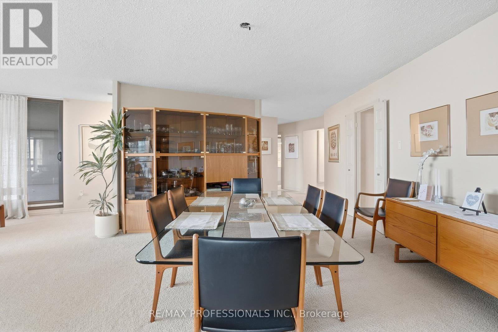 1806 - 2010 Islington Avenue, Toronto, Ontario  M9P 3S8 - Photo 11 - W12937434